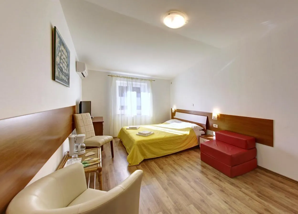 Apartments And Rooms Liburnija Opatija