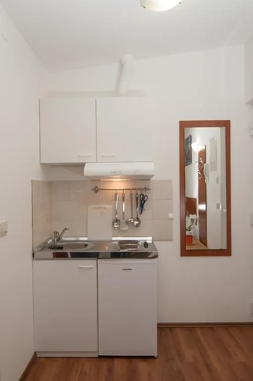Apartments And Rooms Liburnija Opatija