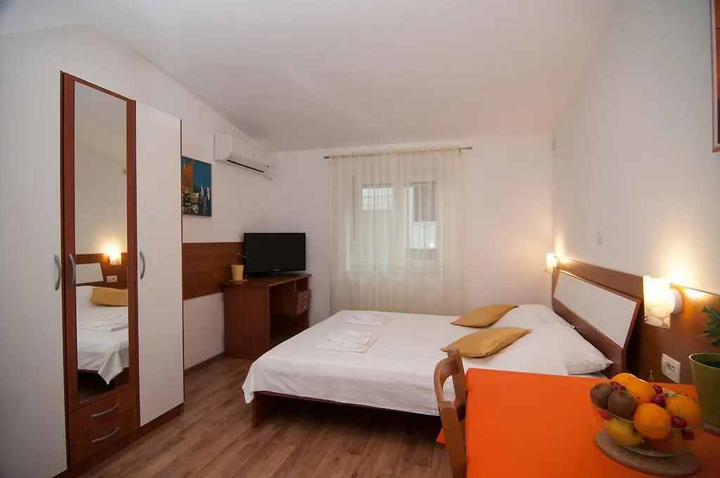 Apartments And Rooms Liburnija Opatija 0*,  Croatia