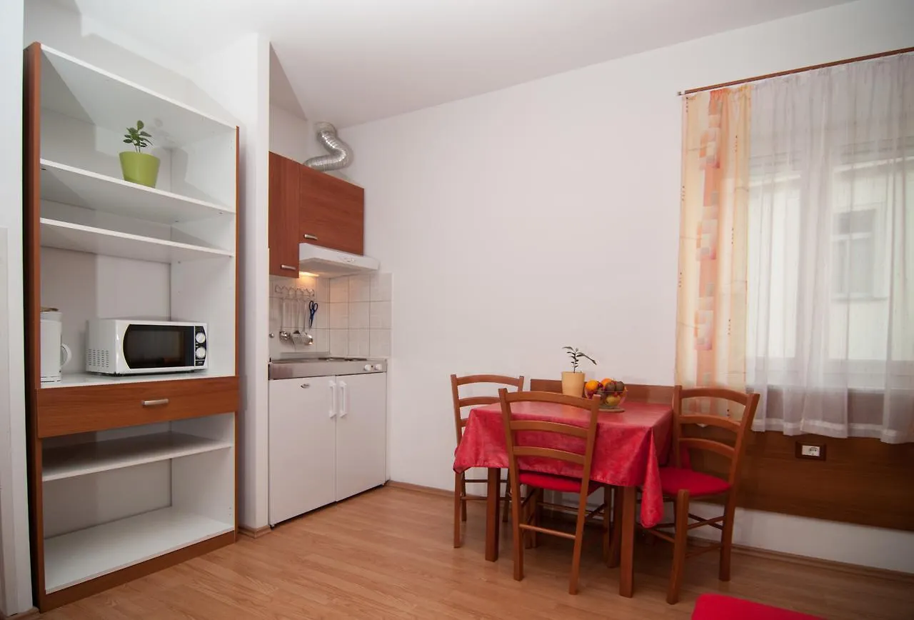 Apartments And Rooms Liburnija Opatija 0*,  Croatia