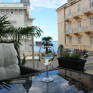 Superior Seaview , Abbázia Horvátország