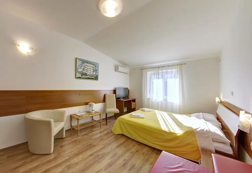 Apartments And Rooms Liburnija Opatija